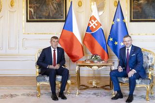 Glosa: Už víme, proč nesmíme mít euro - Seznam Zprávy