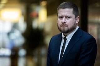 Guvernér ČNB Michl rozhodl, že na speciální bankovce jeho podobizna nebude - Seznam Zprávy