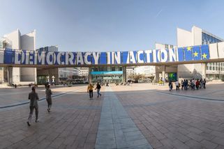 EU chce zabránit, aby mladí muži volili pravici. Financuje výzkum, jak toho dosáhnout - Echo24.cz