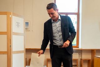 V Senátu to vypadá na velký úspěch STAN a lidovců - Novinky