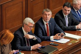 Macinka změní styl komunikace, nemáme zájem na eskalaci vztahů s Hradem, řekl Babiš - Novinky