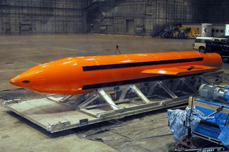 USA zvažují použít proti Íránu „matku všech bomb“ - Novinky
