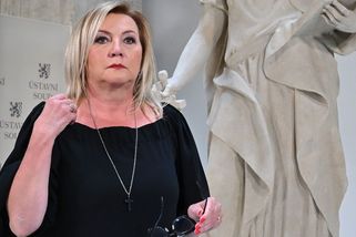 Alena Schillerová má pro ptáky slabost