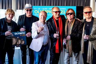 Fotku s Rolling Stones nesmíme zveřejnit, řekl Petr Janda na křtu alba a klipu Olympiku - Novinky