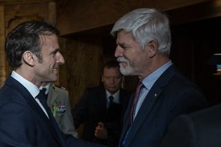Pavel se v Mnichově sešel s Macronem - Novinky