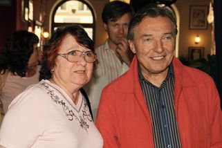 Zemřela Gottova první osudová žena a maminka Dominiky Gottové: Pozadí smutného odchodu - Médium.cz