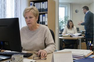 Firma mě prosila, abych odložila svůj důchod. Pak mě o tři měsíce později propustila e-mailem - Médium.cz