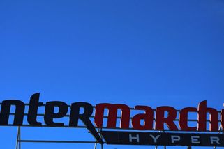 Po kybernetickém útoku na francouzské supermarkety selhalo chlazení a zkazila se řada potravin - Novinky