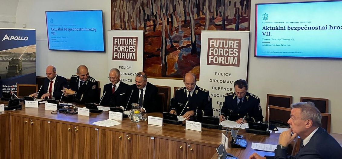 Šéf BIS na rozloučenou: Rusko může během měsíců přejít k riskantnějším akcím