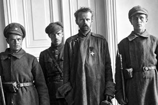 Svého kata nechal popravit, poručíka upálit. Krvavý baron Ungern sám skončil před popravčí četou - Médium.cz