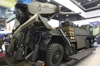 Hrozí, že objednané houfnice nesplňují armádní požadavky - Novinky