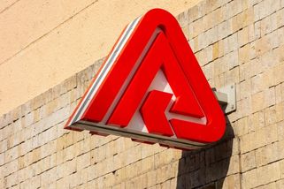 ČNB uložila Pojišťovně VZP pokutu 6 milionů korun za spravování povinného ručení - Seznam Zprávy