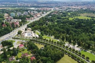 Tramvajová točna hned za rodinnými domy? Obyvatelé Vinic sepsali petici