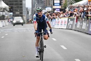 Co jsem předvedl, je hrozná ostuda. Zlomený lídr se omlouvá celé Francii - Sport.cz