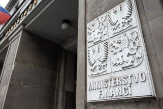 Konec éry levných peněz. Vítězové mají úspory, poražení dluhy - Seznam Zprávy