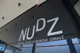 Záhada po výzkumu mozku: zůstala díra za tři miliony, ale ústav o ní mlčí - Seznam Zprávy