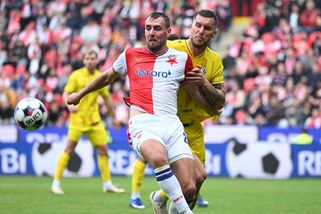 Ve Slavii dodrželi slib. V letadle do Istanbulu chyběl Chorý - Sport.cz