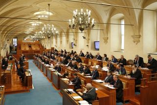 Senát a jeho funkce: ústavní pojistka i protiváha Sněmovny a prezidenta - Novinky