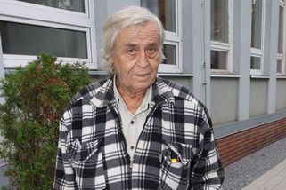 Vážné zhoršení zdravotního stavu. Zdeněk Žák dál leží v nemocnici, do divadla se nevrátí - Super.cz