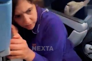 Mrazivé záběry. Cestující v letadle do Tel Avivu natočil dění při pádu - Novinky