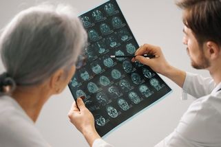 Sedm varovných signálů. Odhalit začínající demenci lze dřív, než si myslíte - Novinky