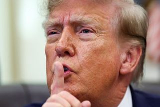 Trump přišel s bizarním vysvětlením ruského fiaska na Ukrajině. Ukázal na viníka