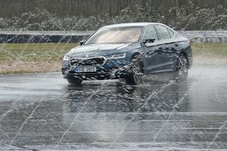 Ještě horší, než jsme čekali! Test nejlevnějších pneumatik vás odnaučí šetřit na obutí vašeho auta - Garáž.cz