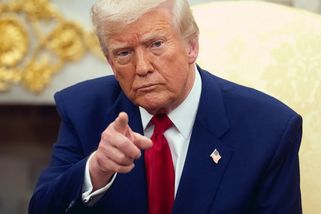 „Zavřete hranice a převezměte kontrolu,“ vyzval Trump Francii. „Lidé s nenávistí v srdci rozvrátili tuto zemi“ - Echo24.cz