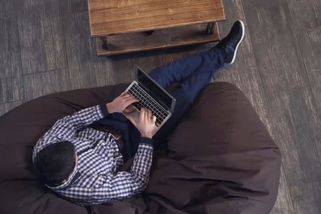 Vyhřívané sedačky v autě a notebook na klíně: jak dnešní muži zabíjejí své spermie