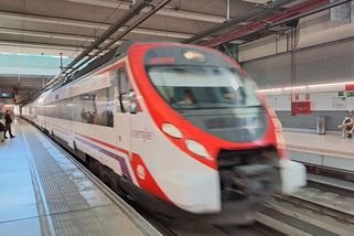 Z Čech až do Španělska vlakem: Když tři dělají totéž (tři tečky) - Médium.cz
