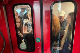 Na vlastní kůži. RegioJetem tam, ČD zpátky. Jedna jízda v pohodě, druhá se stresem a konfliktem na palubě