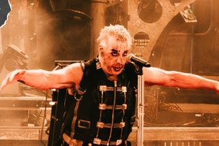 Rammstein se v Mexiku utrhli ze řetězu. Pompézní show vezlo sedm boeingů | Headliner