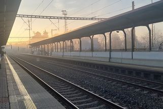 Ve vlaku po Praze i dál chtějte „pidovou“. Ušetřit můžete i desítky korun, personál to někdy tají - Médium.cz