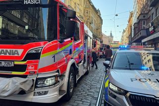 V centru Prahy vybuchla venkovní kamna, tři lidé utrpěli zranění - Seznam Zprávy