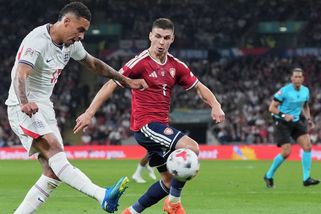ZNÁMKOVÁNÍ: Dva propadáky, zatavený Sláma. Češi na silného soupeře nestačili - Sport.cz
