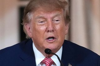 Tak je to zase jinak. Trump couvl od sankcí na Rusko, teď tvrdí, že ještě není rozhodnuto