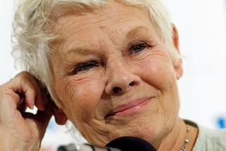 Nemůžu točit filmy ani hrát v divadle, přiznala Judi Denchová