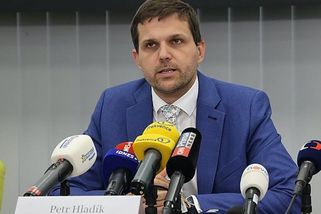 sinmed.cz/aktuality/mzp-zaplati-500-tisic-za-chyby-z-ery-petra-hladika-1276.html?utm_source=www.seznam.cz&utm_medium=seznam_distribuce&utm_campaign=lide