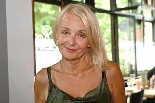 „K mému věku se to asi nehodí, ale je mi to jedno.“ Veronika Žilková oslavila pětašedesátku a na Instagramu sdílela odvážný snímek