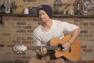 Zahraniční muzikanti zpívají slavné české songy. To musíte slyšet! | Jak nás vidí svět
