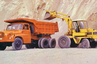 Tatra 148 je skutečně legendární náklaďák, který si pamatují naši tátové