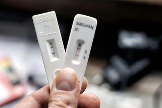 Covid v pořadu ČT komentovali Rajchl či Peková. Kavčí Hory kritizují vlastní redaktoři - Novinky