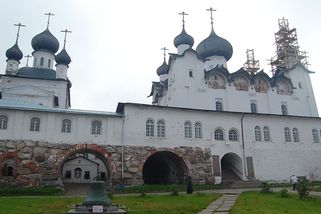 Zfalšované ruské volby pod taktovkou Kremlu, volební komise jsou dělníci podvodů - Médium.cz
