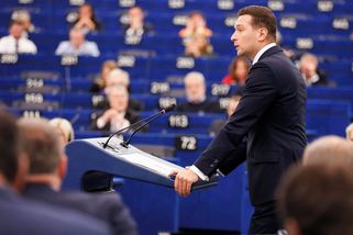 „Děkuji vám, že jste.“ Pusa na tvář přivítala Kanadu v partnerství s EU - Seznam Zprávy