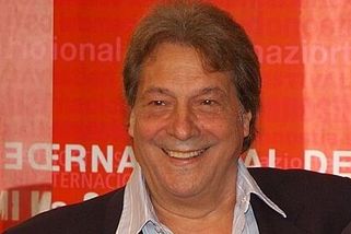 Seriál Dálkoví řidiči: V hlavních rolích Paco, kamion a španělské silnice sedmdesátých let - Médium.cz