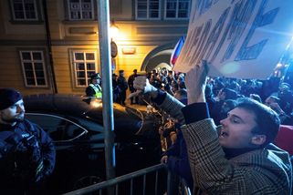Bývalý premiér po jednání o poplatcích: Demokracie není diktát většiny - Seznam Zprávy