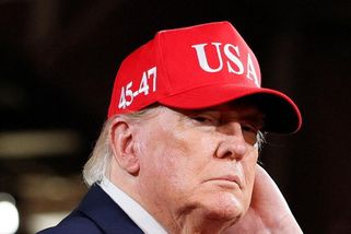 „Už s ním nejednejme.“ Trump vyostřil spor se Zelenským, s Putinem je prý lepší řeč