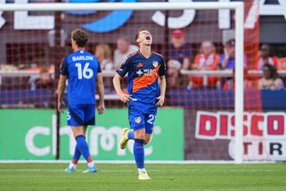 Útěk ze Slavie mu prospěl. Douděra zaujal Američany neotřelým pohledem na život