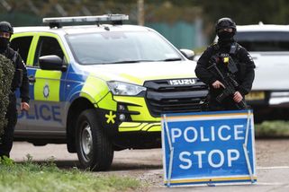 Britská policie propustila muže podezřelého z útoku na základnu Fairford - Seznam Zprávy