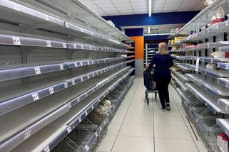 FOTO: Prázdné regály v Itálii kvůli protestům zemědělců a dopravců - Novinky